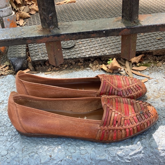 Vintage Leather Hurrache Loafers - Picture 4 of 7